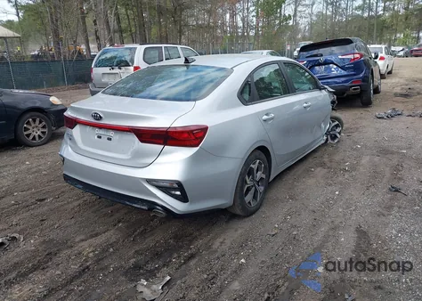 2021 Kia Forte Lxs из США, поврежденный, VIN 3KPF24AD6ME370640